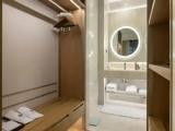Regency Suite