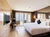 Deluxe Double room with balcony and with city view