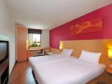 Standard room with river view