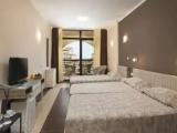 Standard Triple room with pool view