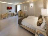 Suite with balcony and with garden view