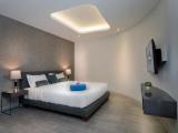 1 Bedroom Apartment with pool view