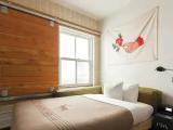 Standard room with city view