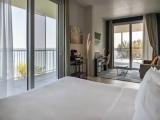 Suite with balcony