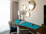 Standard Double room with balcony and with partial ocean view