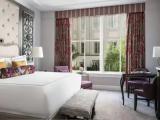 Standard room with courtyard view