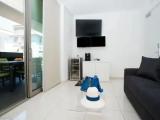 1 Bedroom Family Suite with partial ocean view