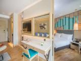 Suite with garden view