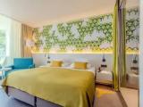 Standard room with balcony and seafront