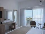 Superior room with partial sea view