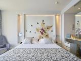 Superior room with partial sea view
