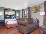Sextuple Suite