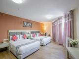 Deluxe Quadruple Family room