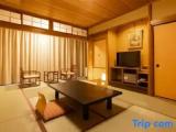 Standard room with mountain view