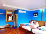 Standard room with pool view
