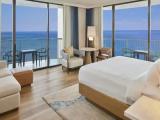 Rainbow Diamond Head Corner Double room oceanfront