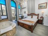 Double Suite with balcony and with lake view
