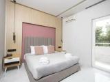 Grand Double room with balcony and with garden view