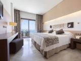 Junior Suite with balcony and beachfront