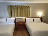 Deluxe Quadruple Suite