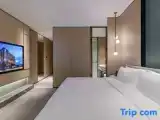 Standard Double room with city view