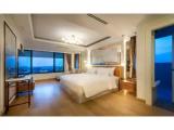 Suite with river view
