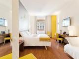 Triple room with view