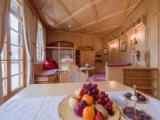 Suite with mountain view