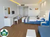 Deluxe Quadruple room with city view