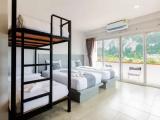 Deluxe Quadruple room