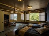 Standard room with mountain view