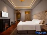 Standard Double room with lake view