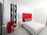 Double room with partial sea view