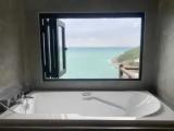 Deluxe room with balcony and with sea view