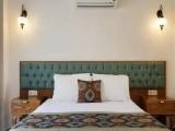 Deluxe Suite with balcony and with mountain view