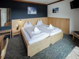 Classic Double room with balcony and with mountain view