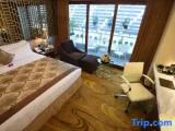 Premier room