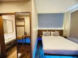 Premier room