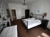 Standard Triple room with lake view