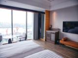 Standard Twin room with river view