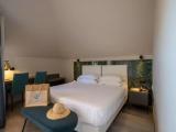 2 Bedrooms Suite with balcony and with sea view