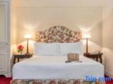 Double Duplex Suite with partial view