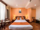 Deluxe Triple room with city view