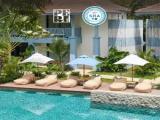 Deluxe room with pool view