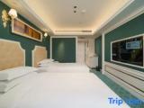 Deluxe Twin room with mountain view