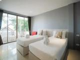 Deluxe room with balcony and with pool view