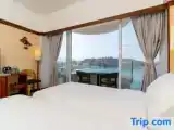 Deluxe Twin room with balcony and with ocean view