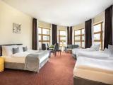 Premium Quadruple Family room