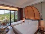 Double room with pool view