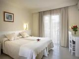 Standard Triple room with balcony